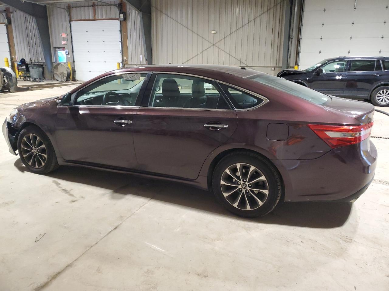 4T1BK1EB3HU247631 2017 TOYOTA AVALON - Image 2