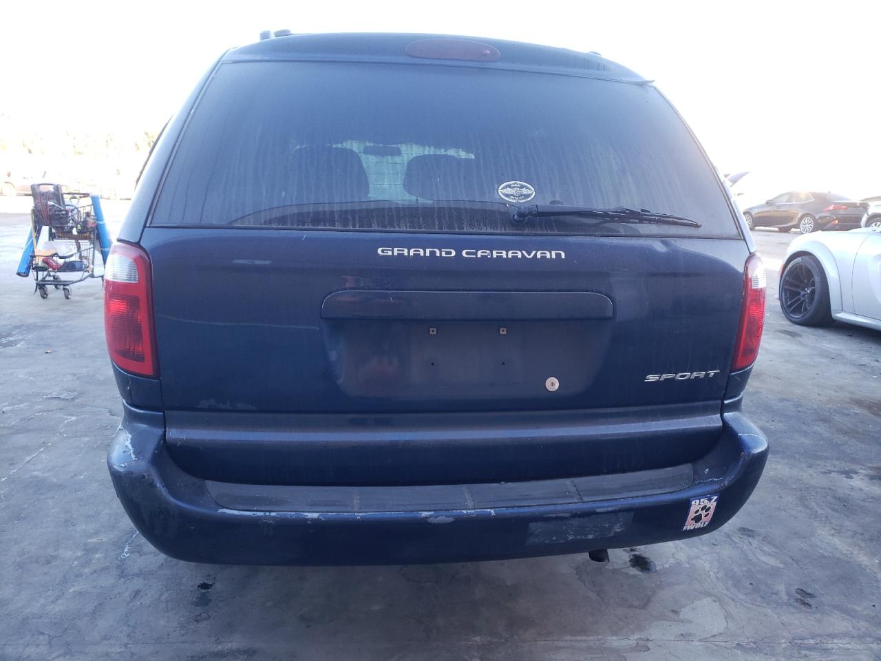 2001 Dodge Caravan - Image 6