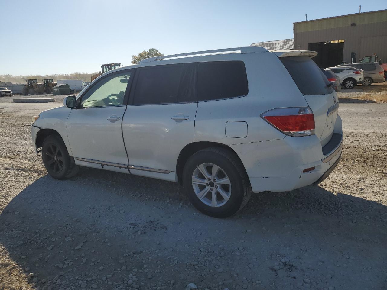2011 Toyota Highlander - Image 2