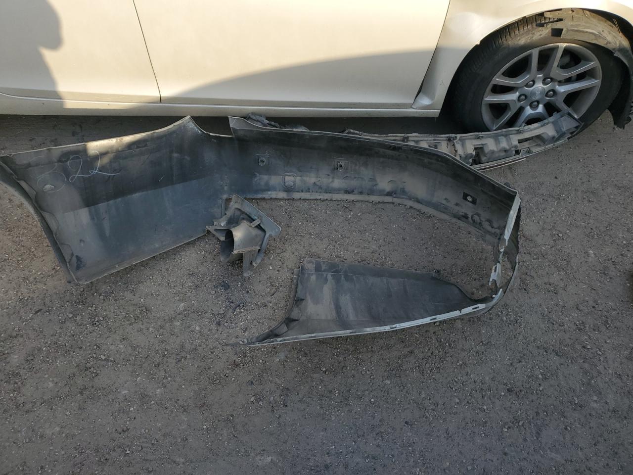 2015 Cadillac XTS - Image 14