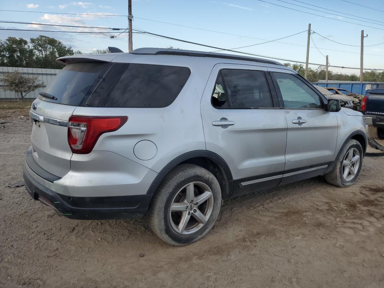 2018 Ford Explorer - Image 3