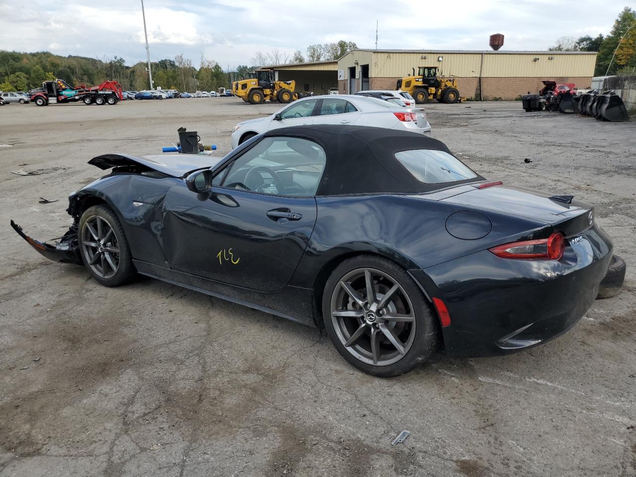 JM1NDAD73G0116200 2016 MAZDA MX-5 - Image 2