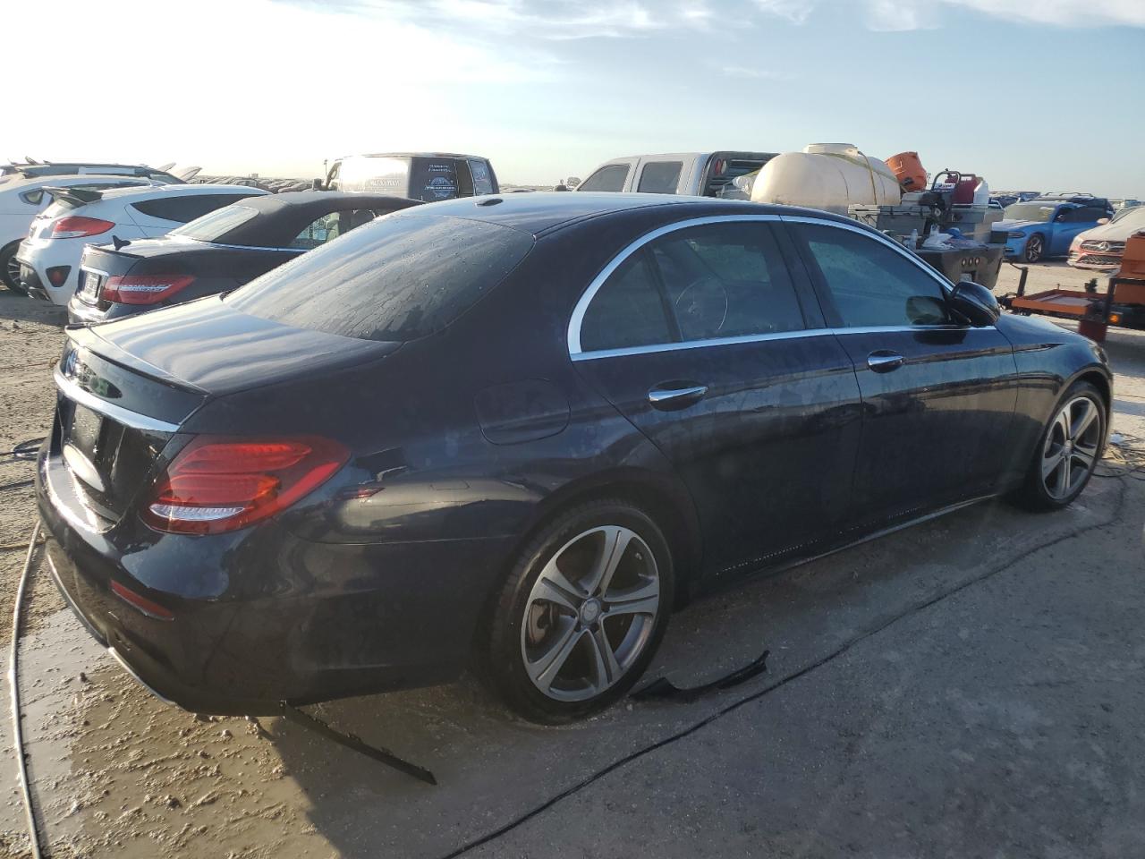 2017 Mercedes-Benz E-klasse - Image 3