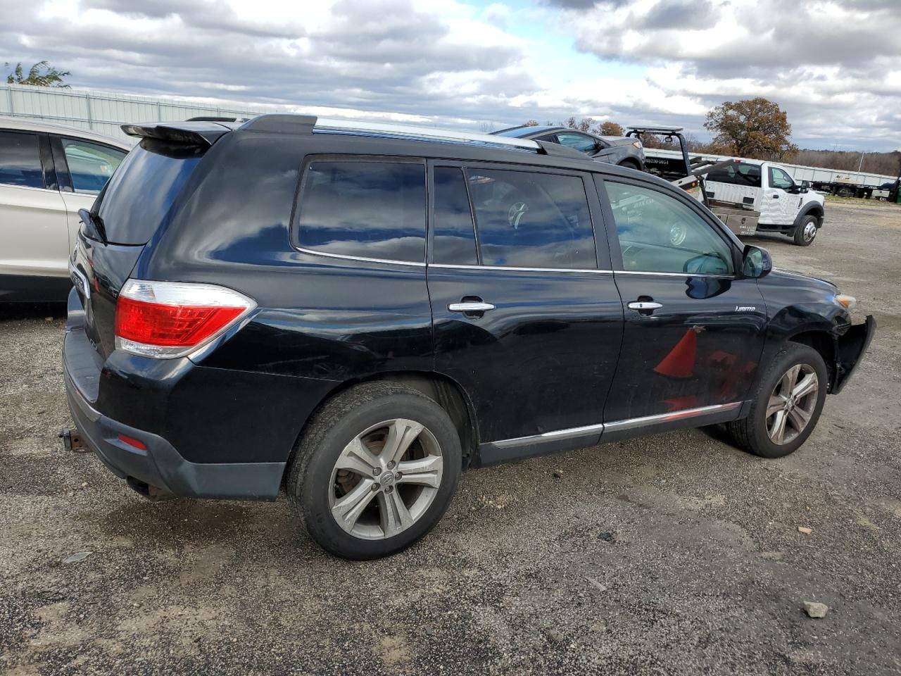 2012 Toyota Highlander - Image 3