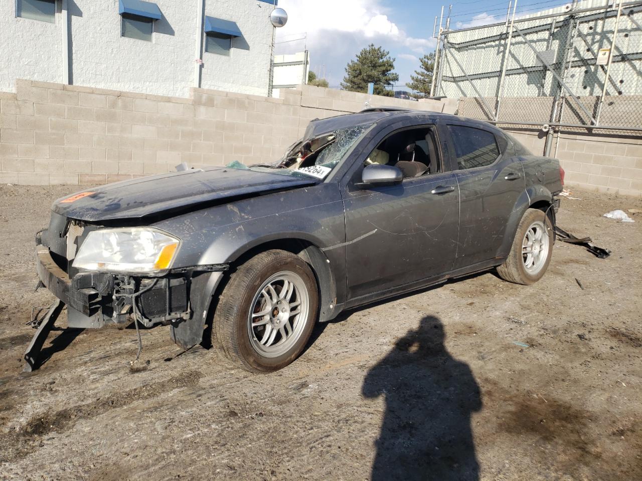 2013 Dodge Avenger - Image 1