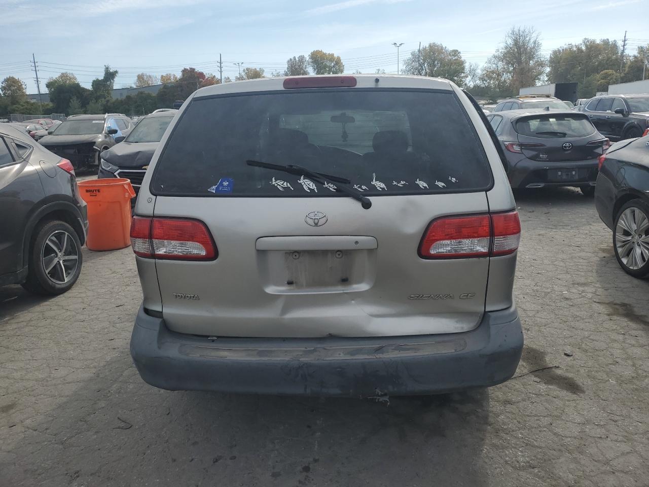 2001 Toyota Sienna Ce VIN: 4T3ZF19C81U410244 Lot: 77216714