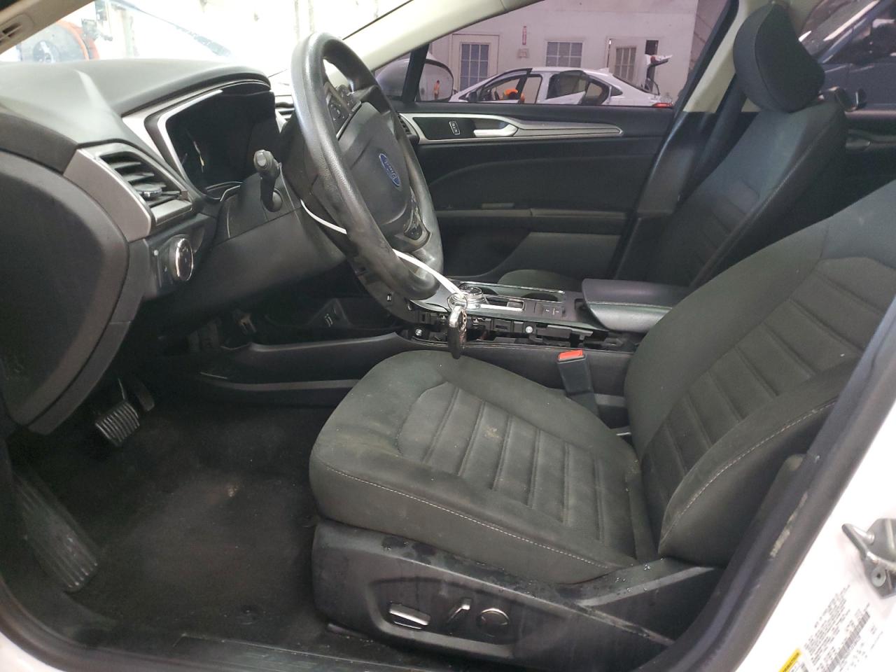 2020 Ford Fusion - Image 7