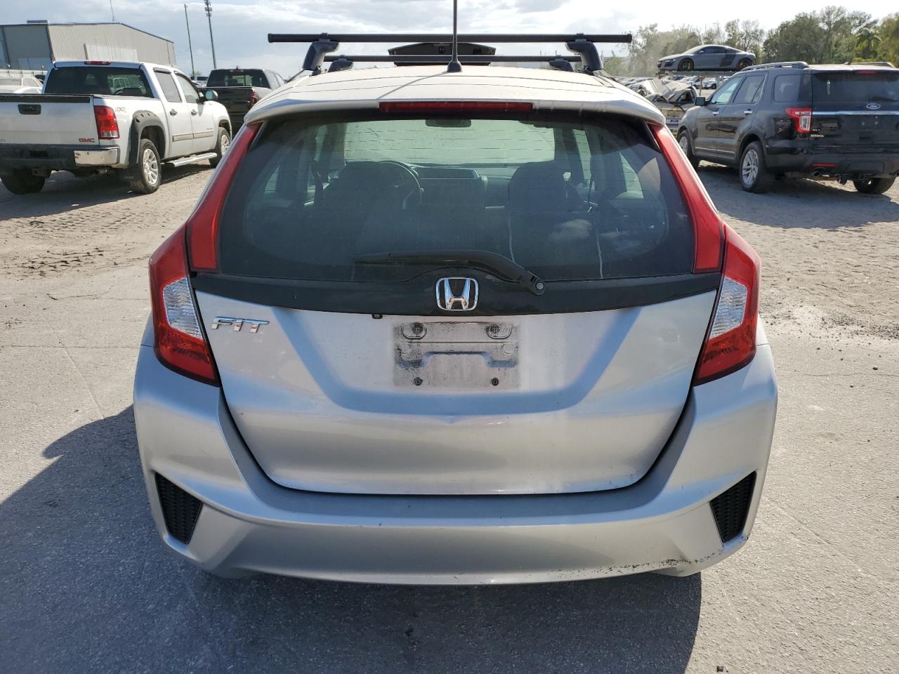 2016 Honda Fit Lx VIN: 3HGGK5G58GM704060 Lot: 76777664