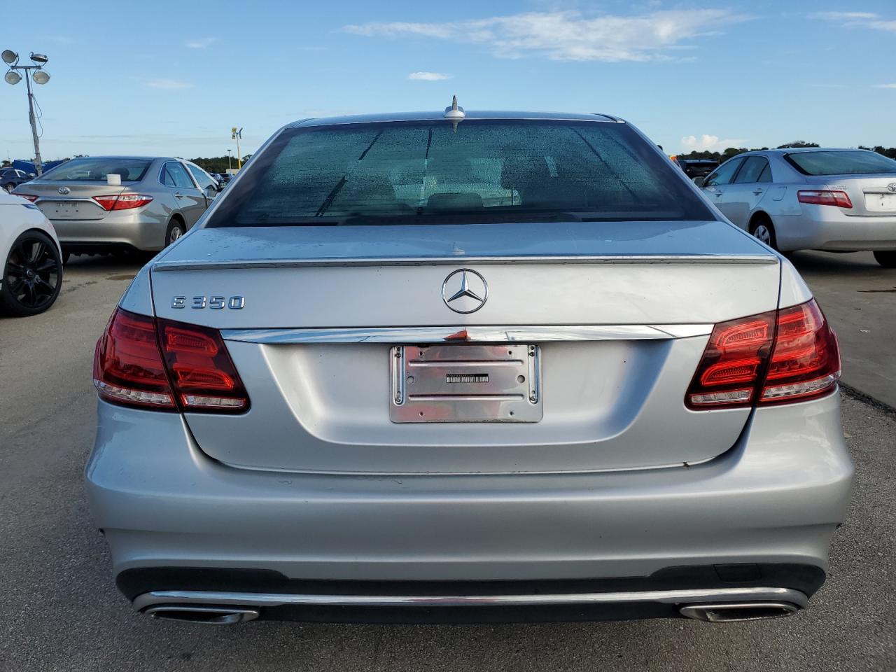 WDDHF5KB8EA832352 2014 Mercedes-Benz E 350