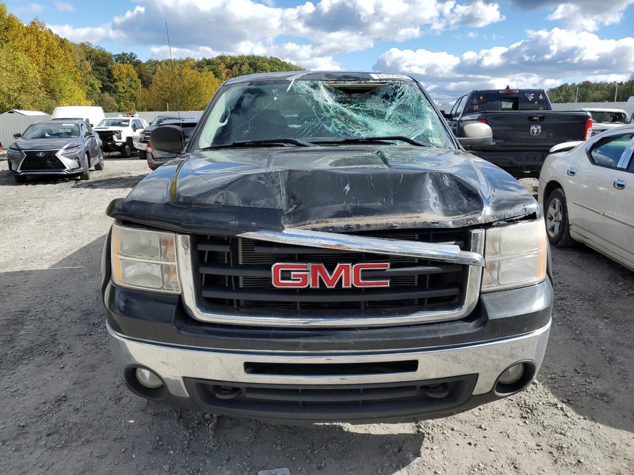 2011 GMC Sierra - Image 5
