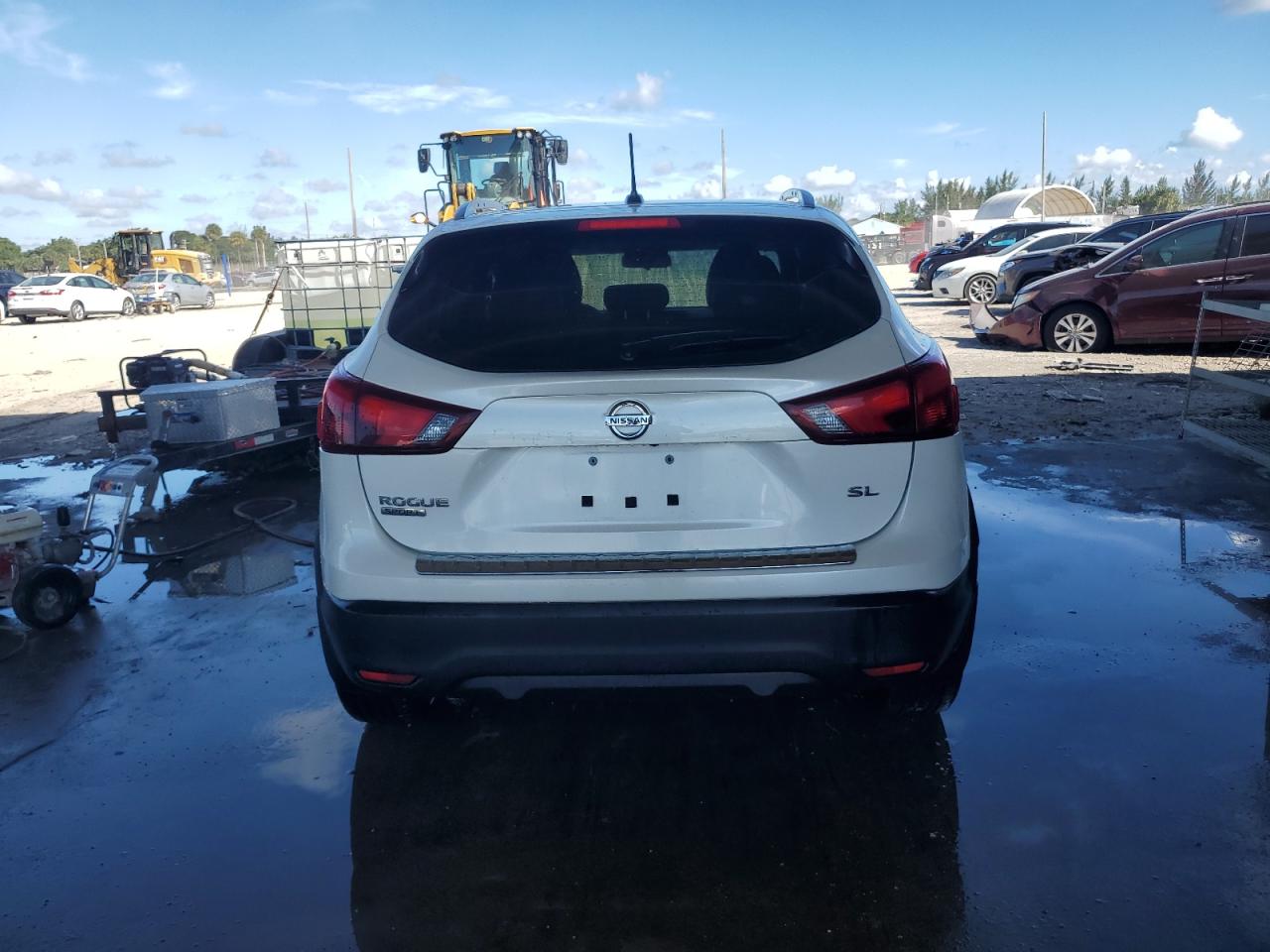 2018 Nissan Rogue Sport S VIN: JN1BJ1CP7JW196735 Lot: 73598594