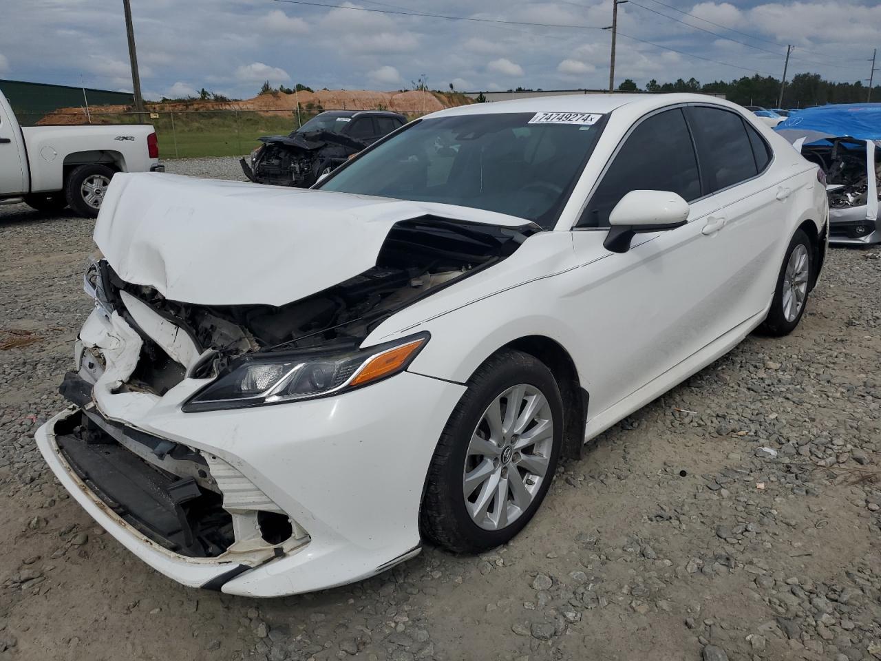 4T1B11HK3JU628285 2018 TOYOTA CAMRY - Image 1