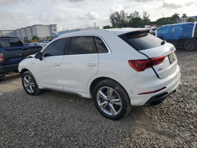 WA1DECF37N1108813 Audi Q3 PREMIUM 2