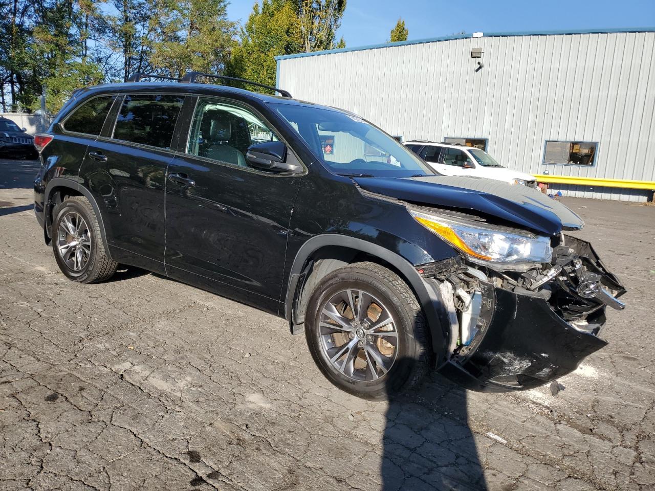 VIN 5TDJKRFH2GS352858 2016 TOYOTA HIGHLANDER no.4