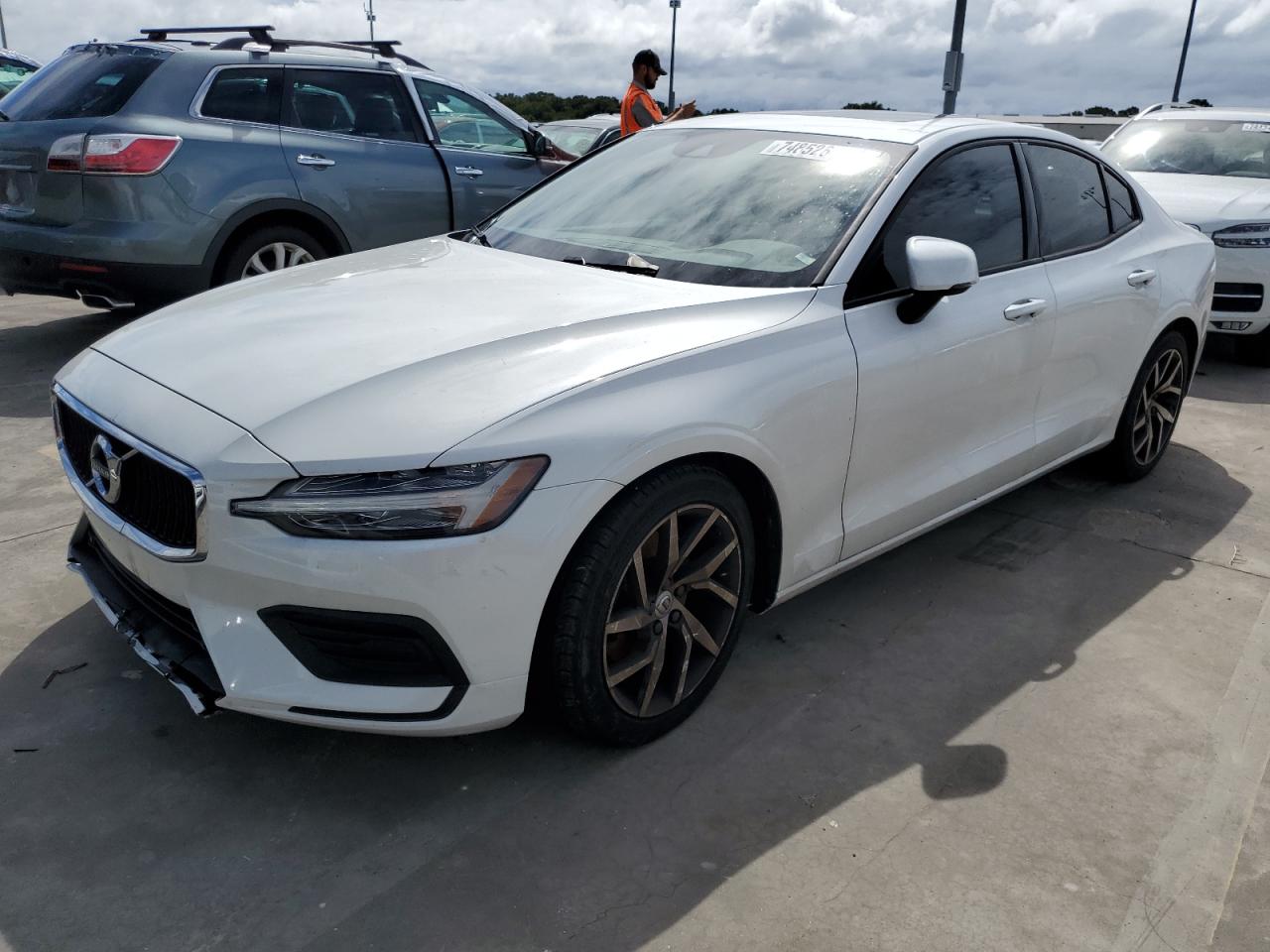 2020 Volvo S60 T5 Momentum en Venta en Fort Pierce, FL - Water/Flood