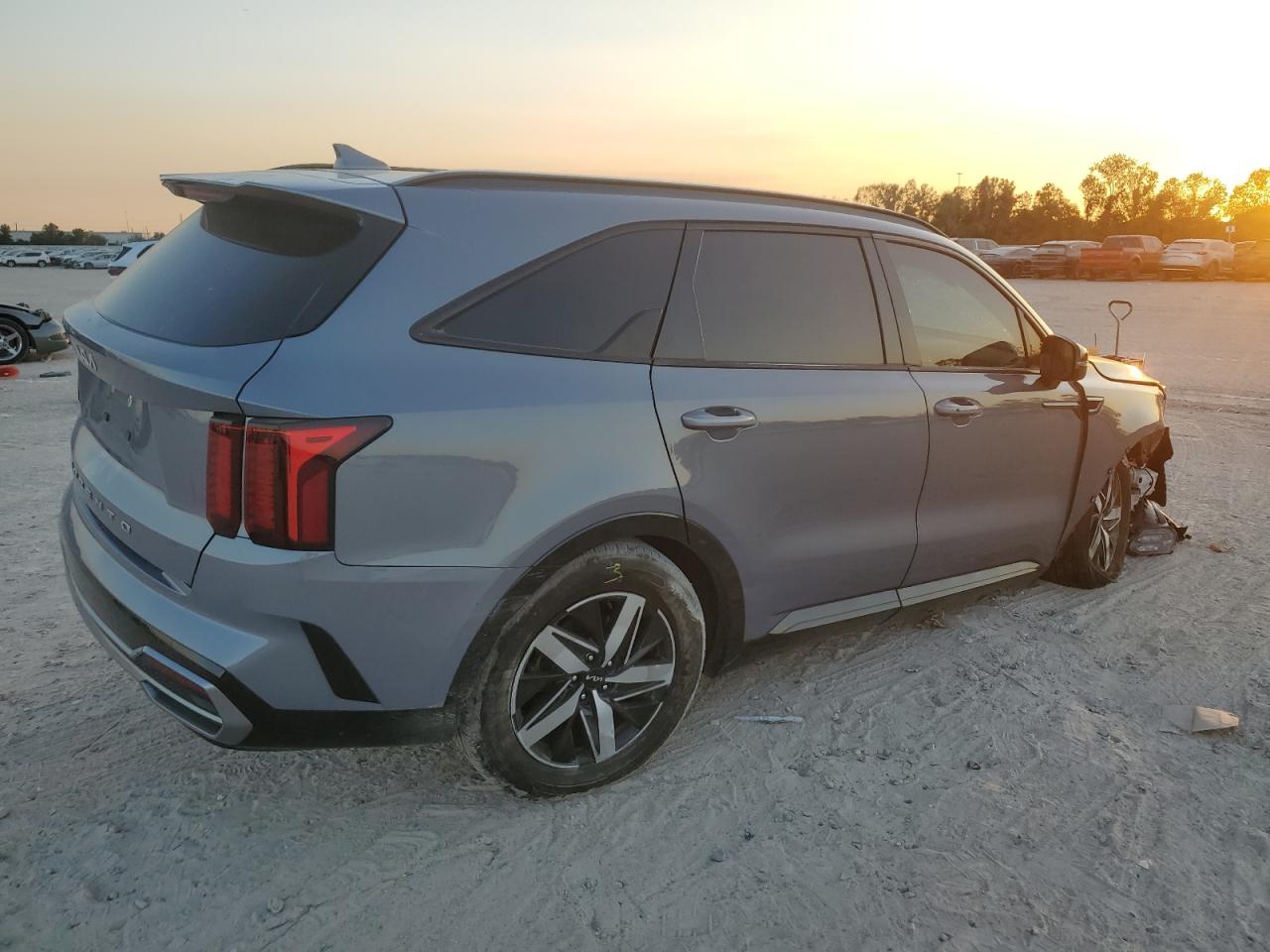 2022 Kia Sorento - Image 3