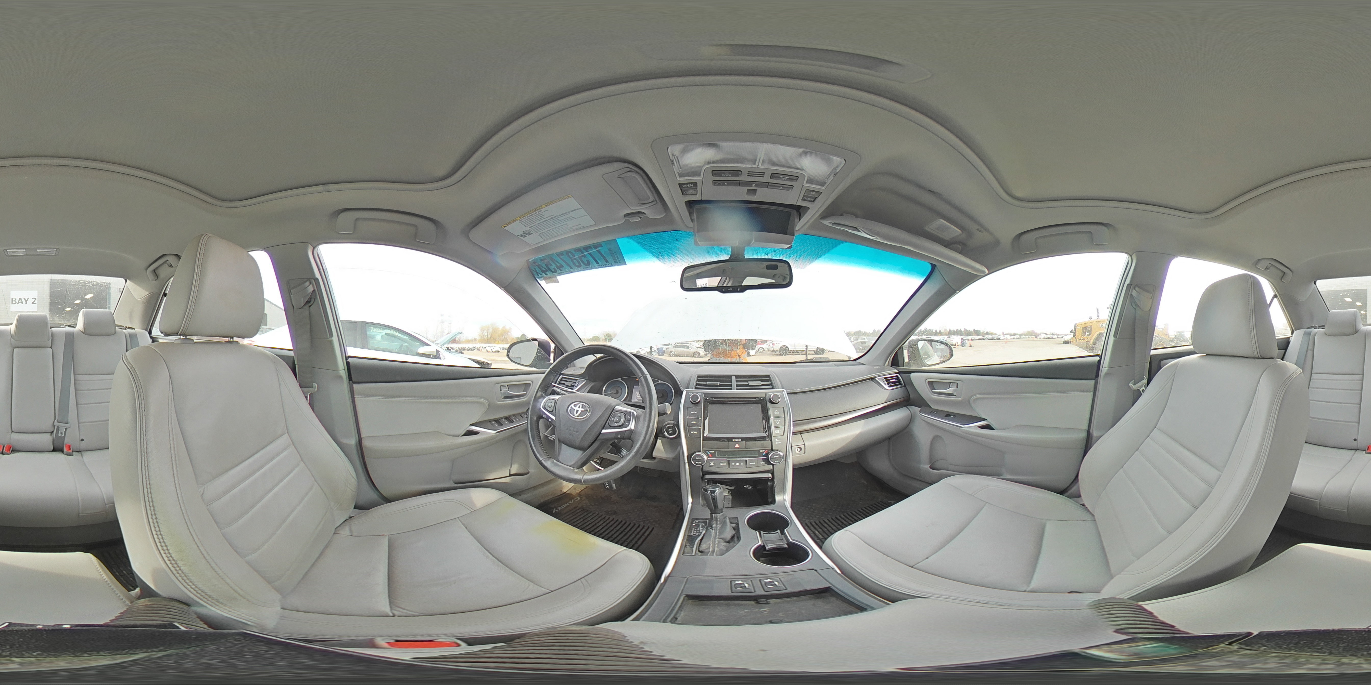 2016 Toyota Camry - Image 15