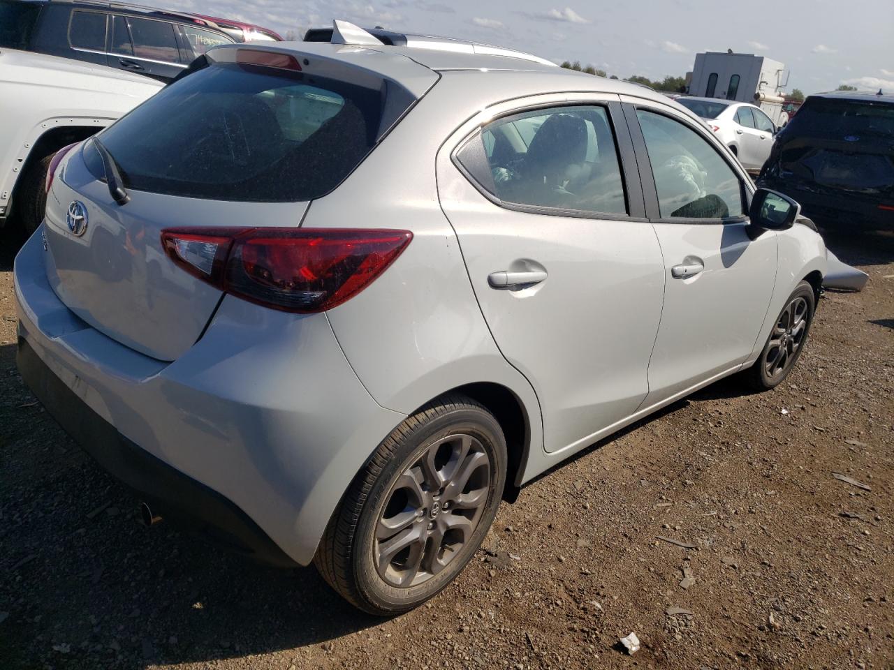 2020 Toyota Yaris - Image 3