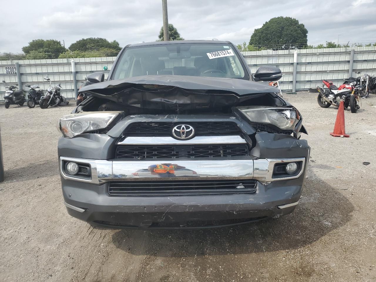 2017 Toyota 4Runner - Image 5