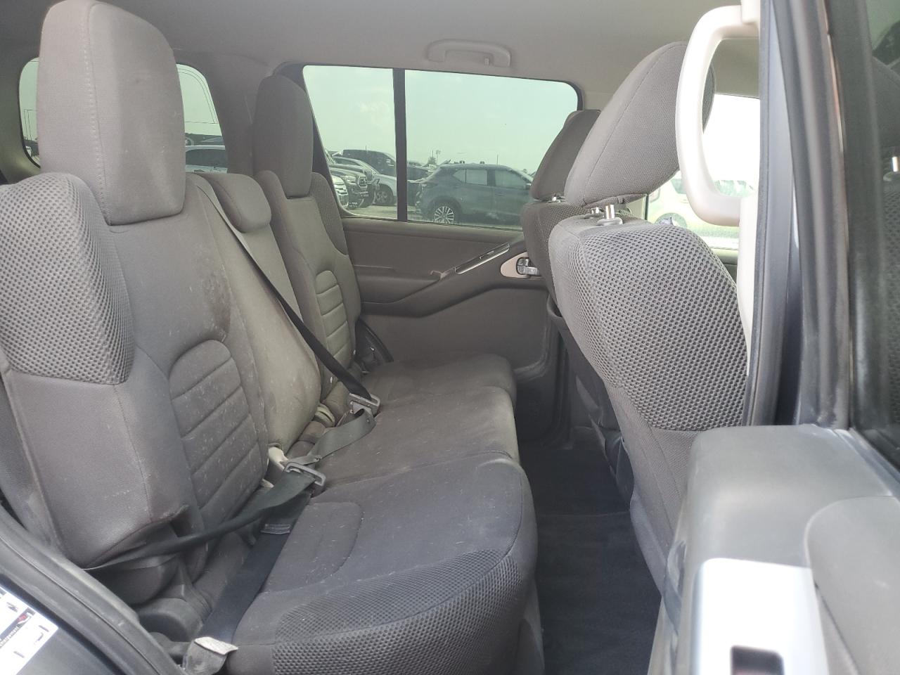 2012 Nissan Pathfinder - Image 11