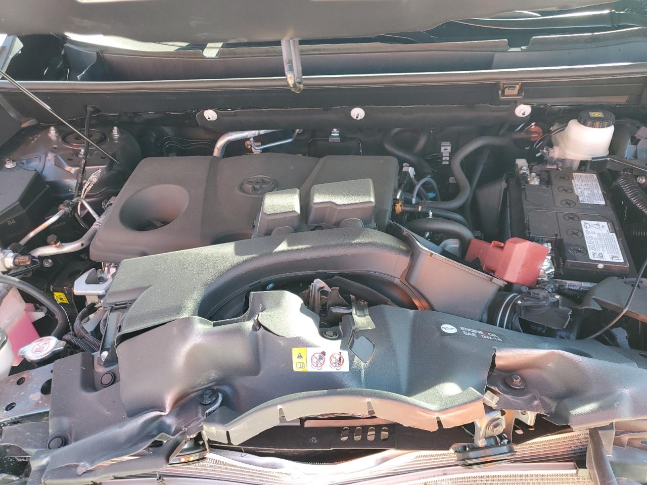 2024 Toyota RAV 4 - Image 12