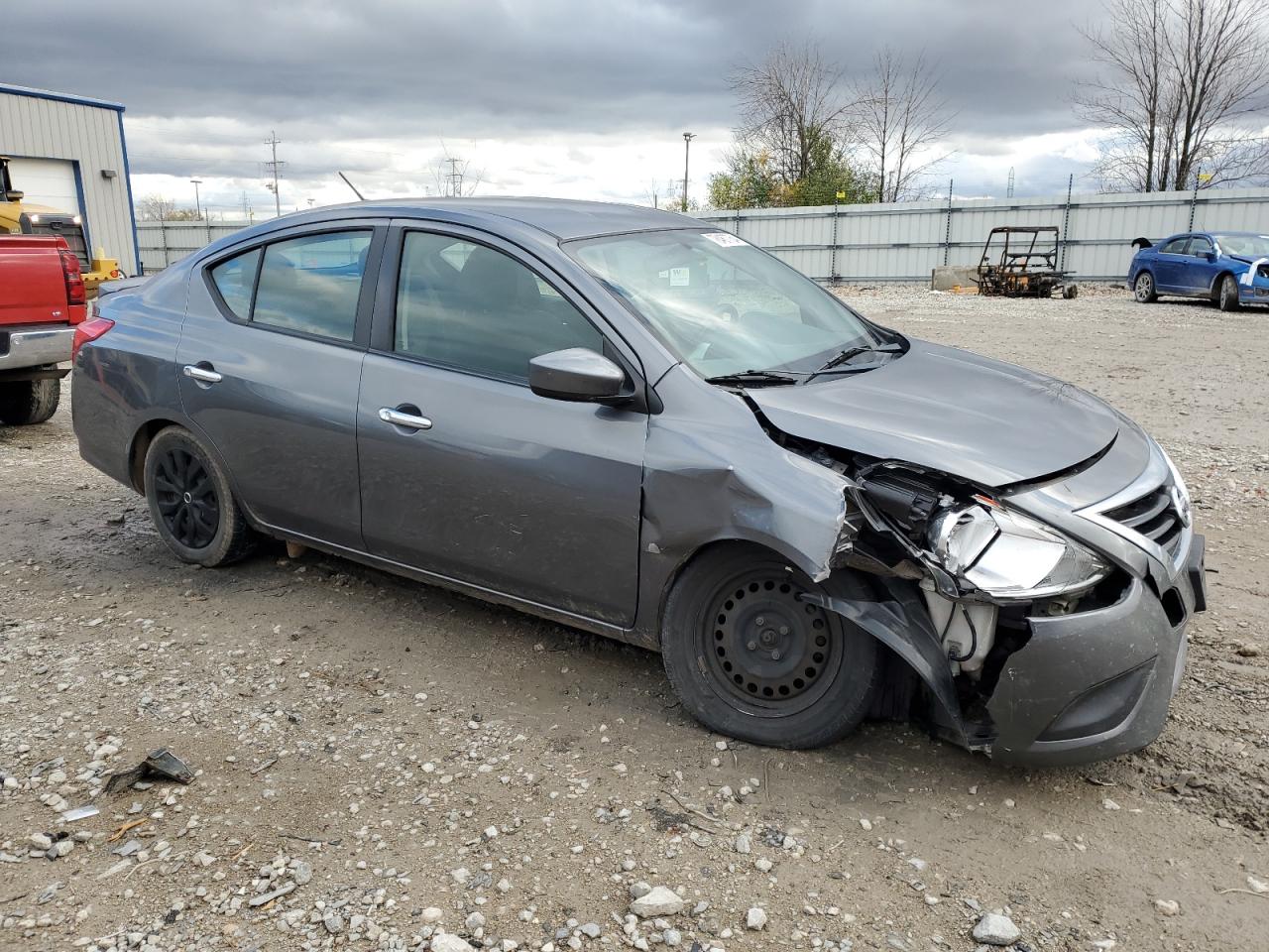 VIN 3N1CN7AP1JL813776 2018 NISSAN VERSA no.4