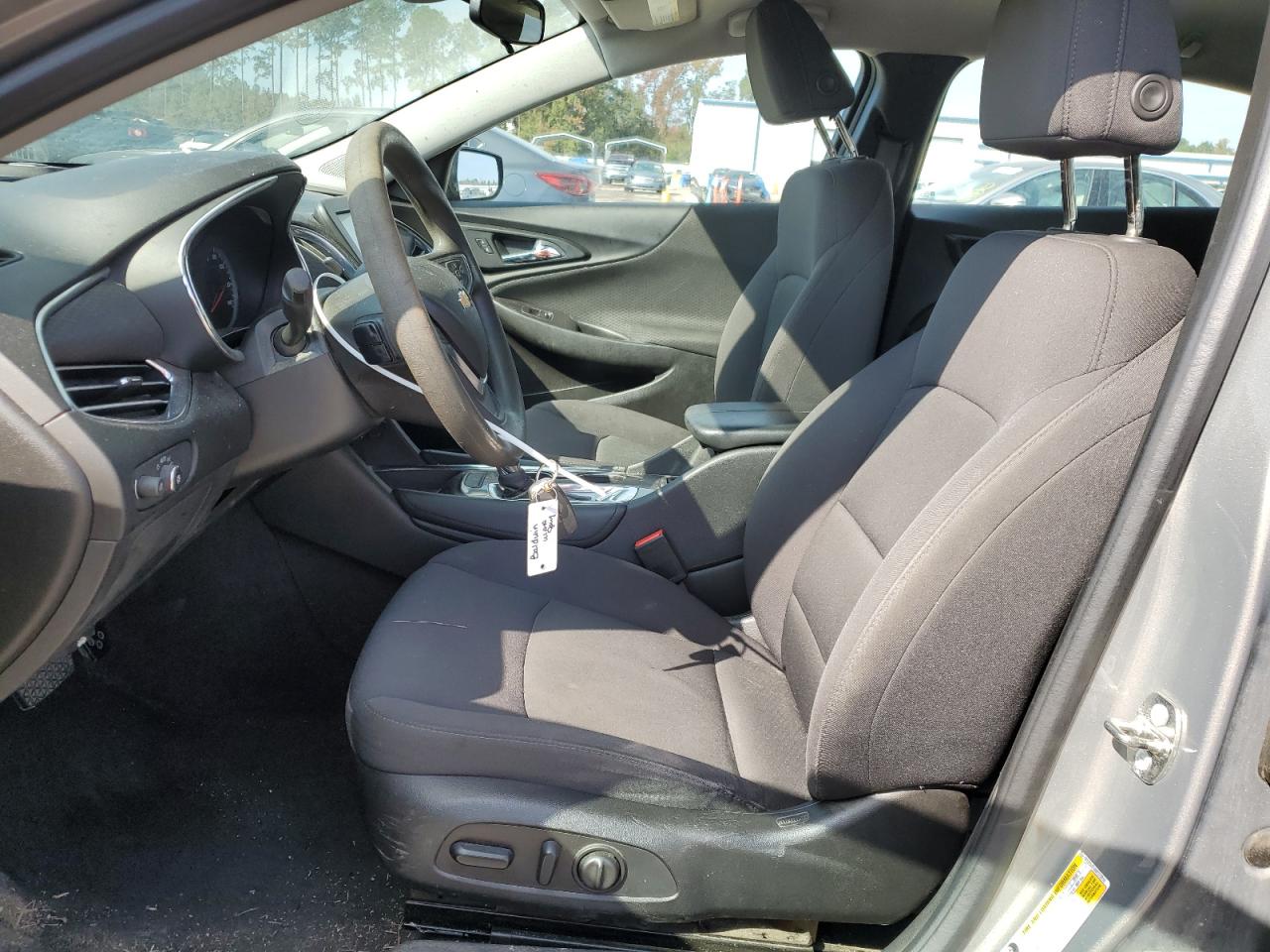2017 Chevrolet Malibu - Image 7