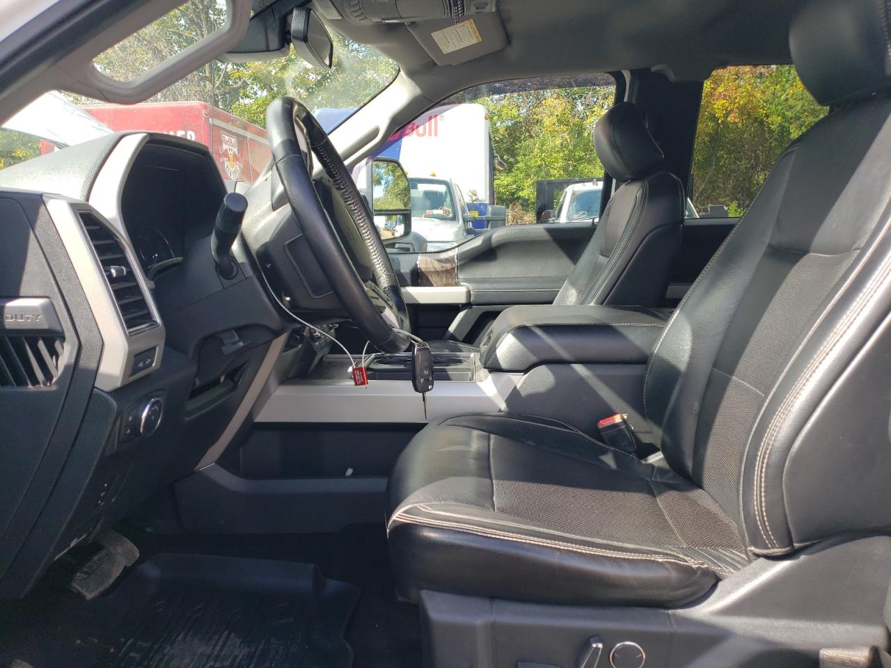 2019 Ford F350 - Image 7