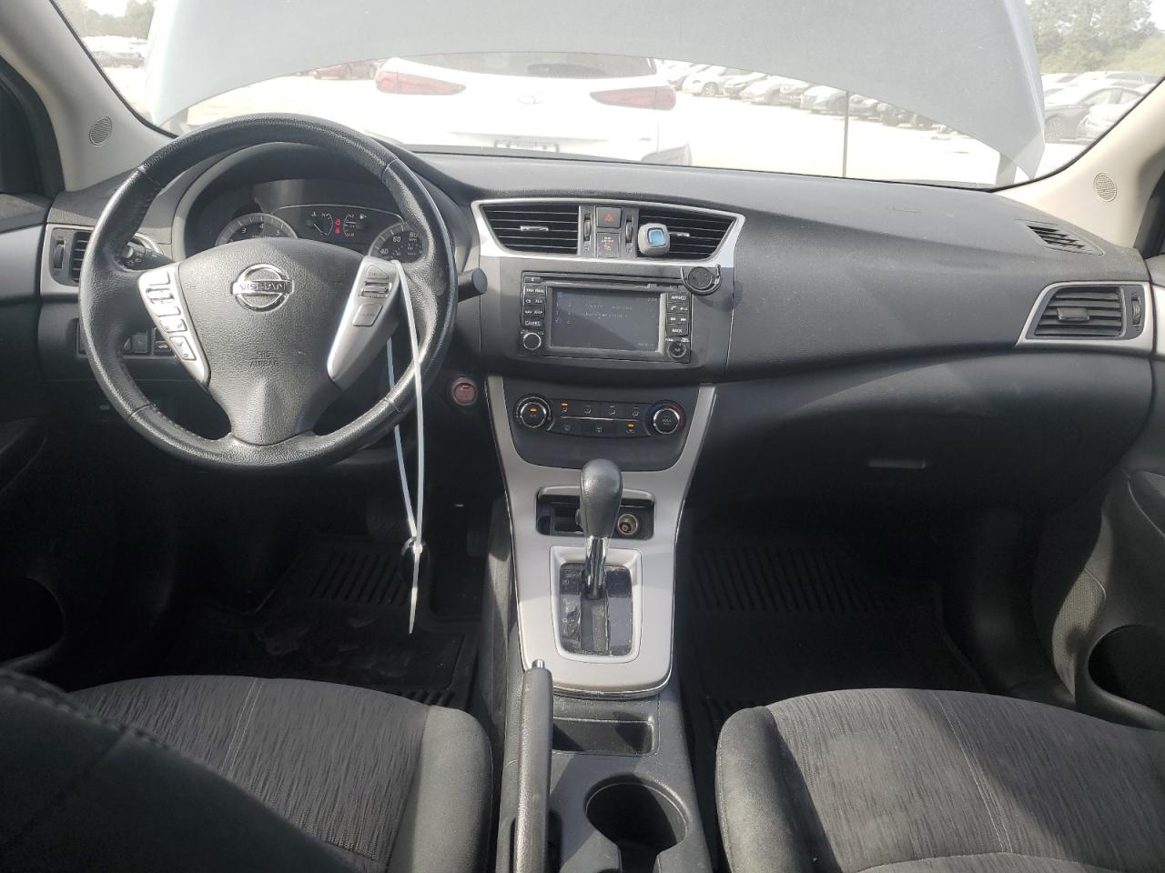 2015 Nissan Sentra - Image 8