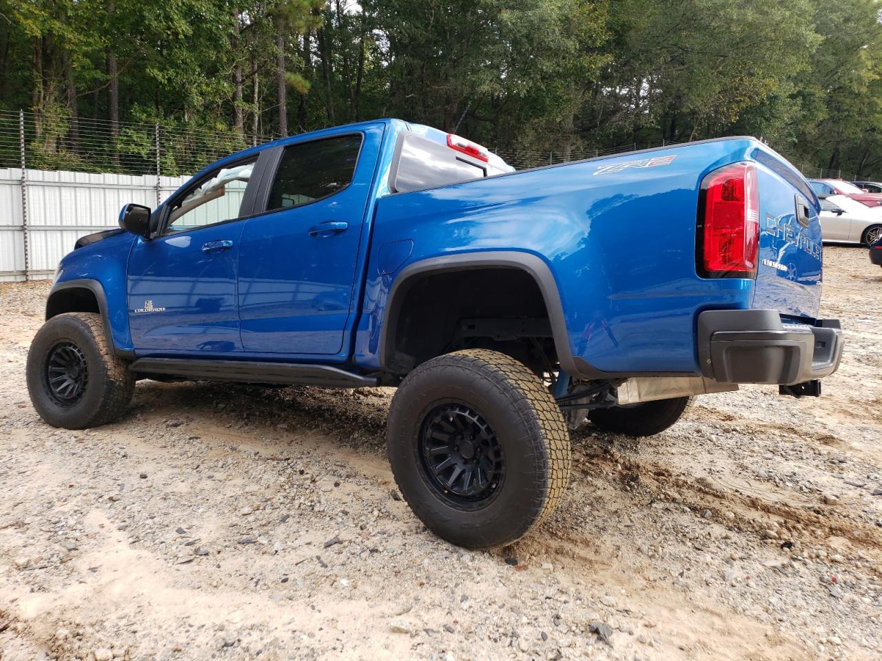 2022 Chevrolet Colorado - Image 2