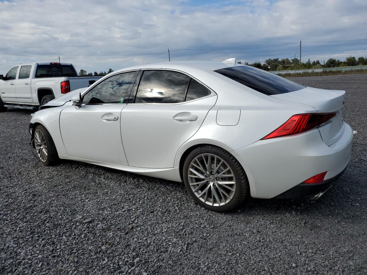 2017 Lexus IS - Image 2