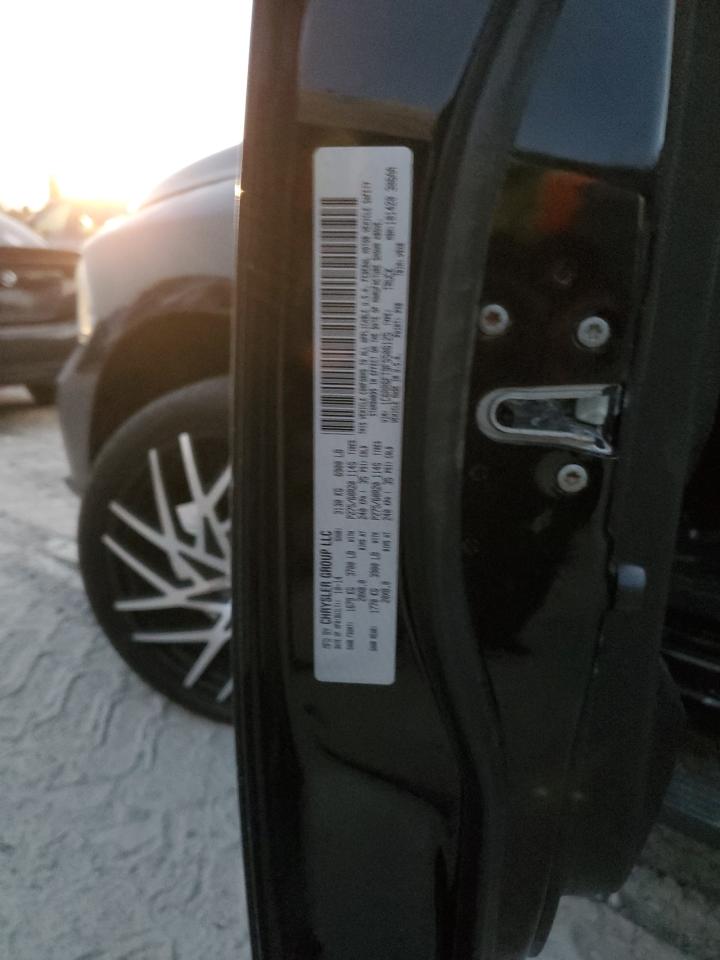 2015 RAM 1500 - Image 12