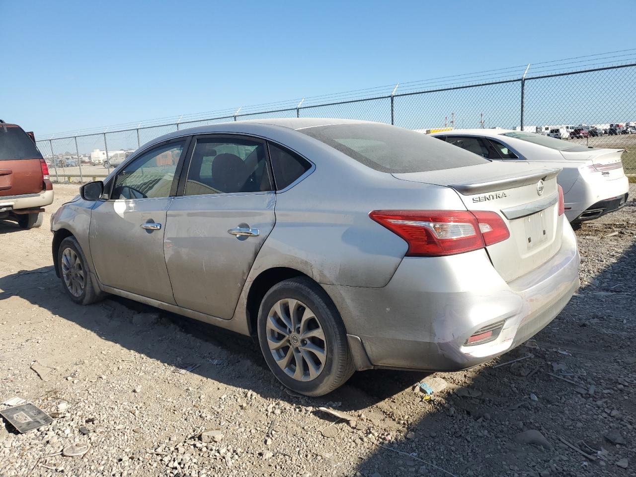 VIN 3N1AB7AP9KY231218 2019 NISSAN SENTRA no.2