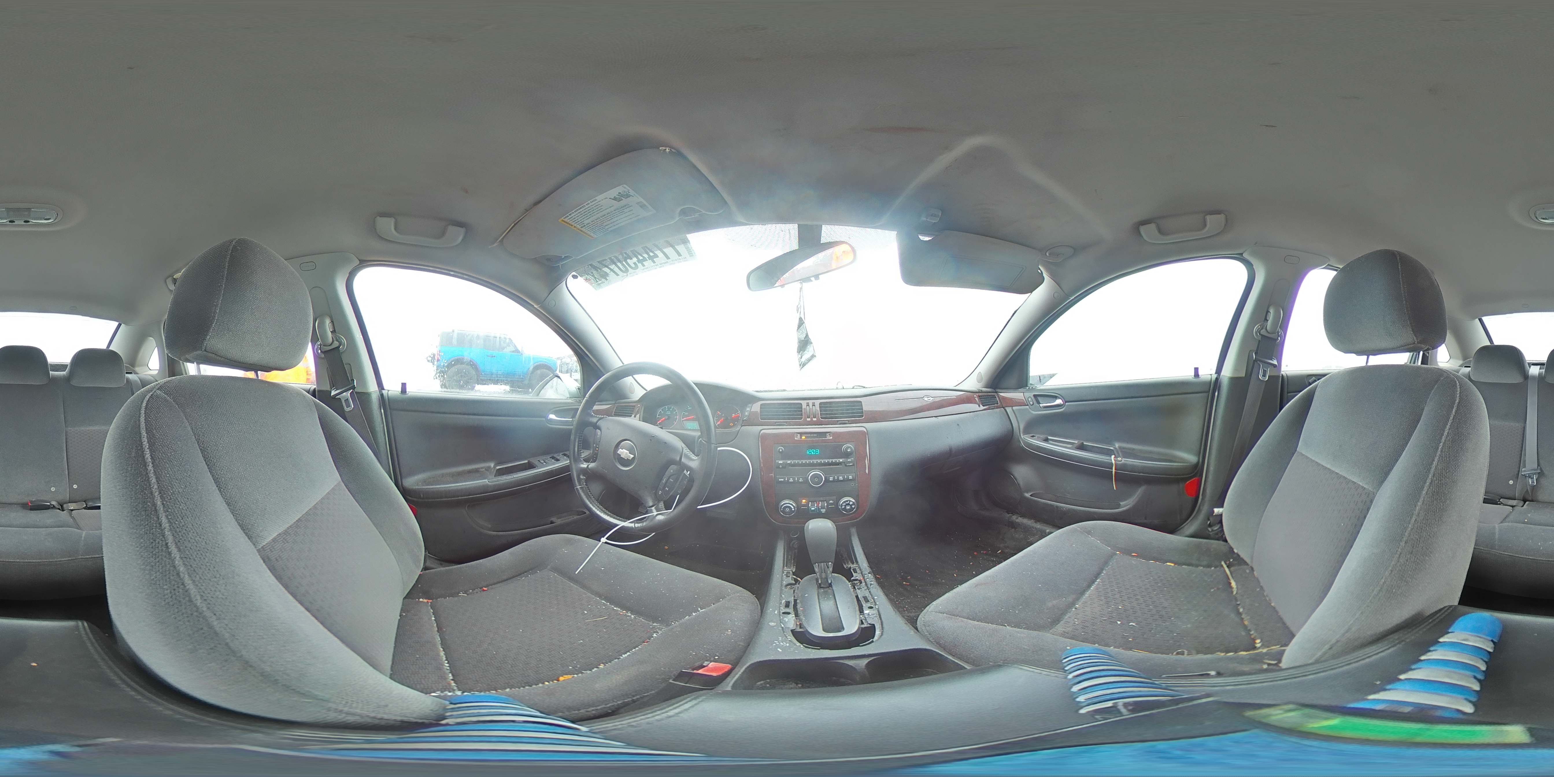 2010 Chevrolet Impala - Image 13