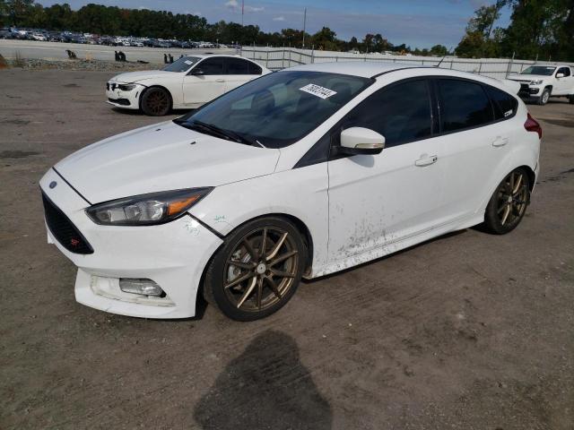  FORD FOCUS 2018 White