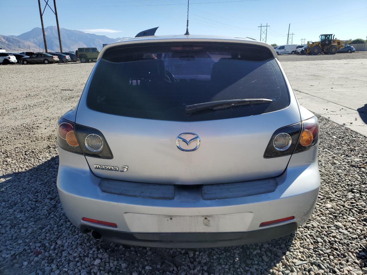 2005 Mazda 3 Hatchback VIN: JM1BK343051282151 Lot: 76495374