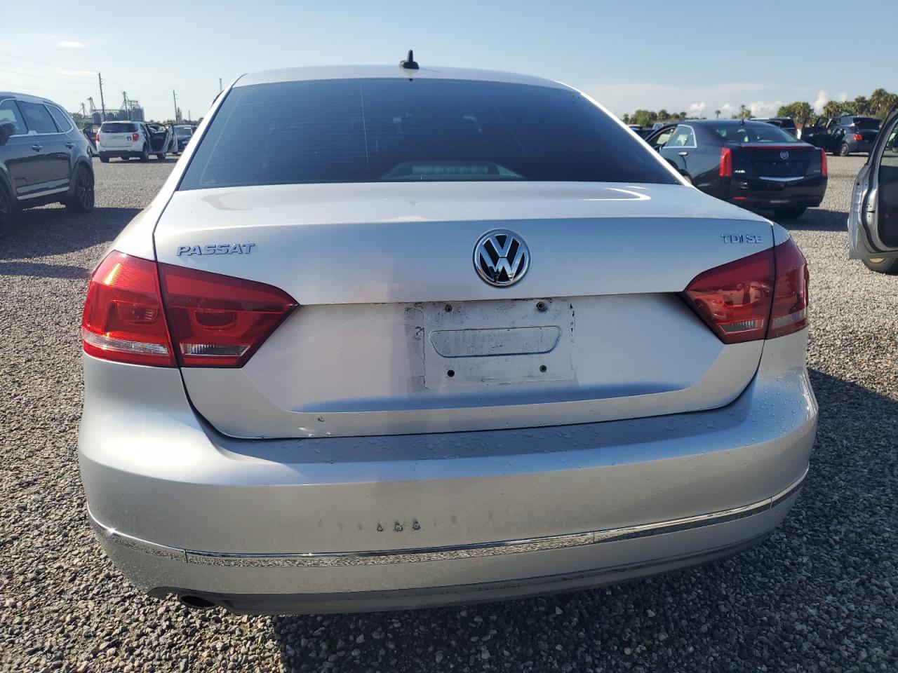 1VWBN7A30CC108226 2012 Volkswagen Passat Se