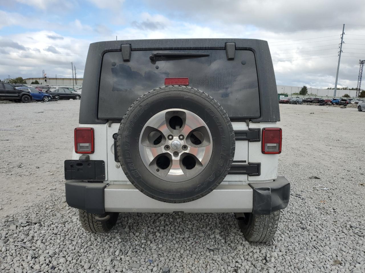 2018 Jeep Wrangler Unlimited Sahara VIN: 1C4BJWEG2JL830445 Lot: 75272164