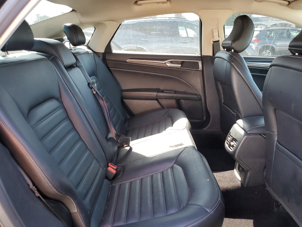 2017 Ford Fusion - Image 11