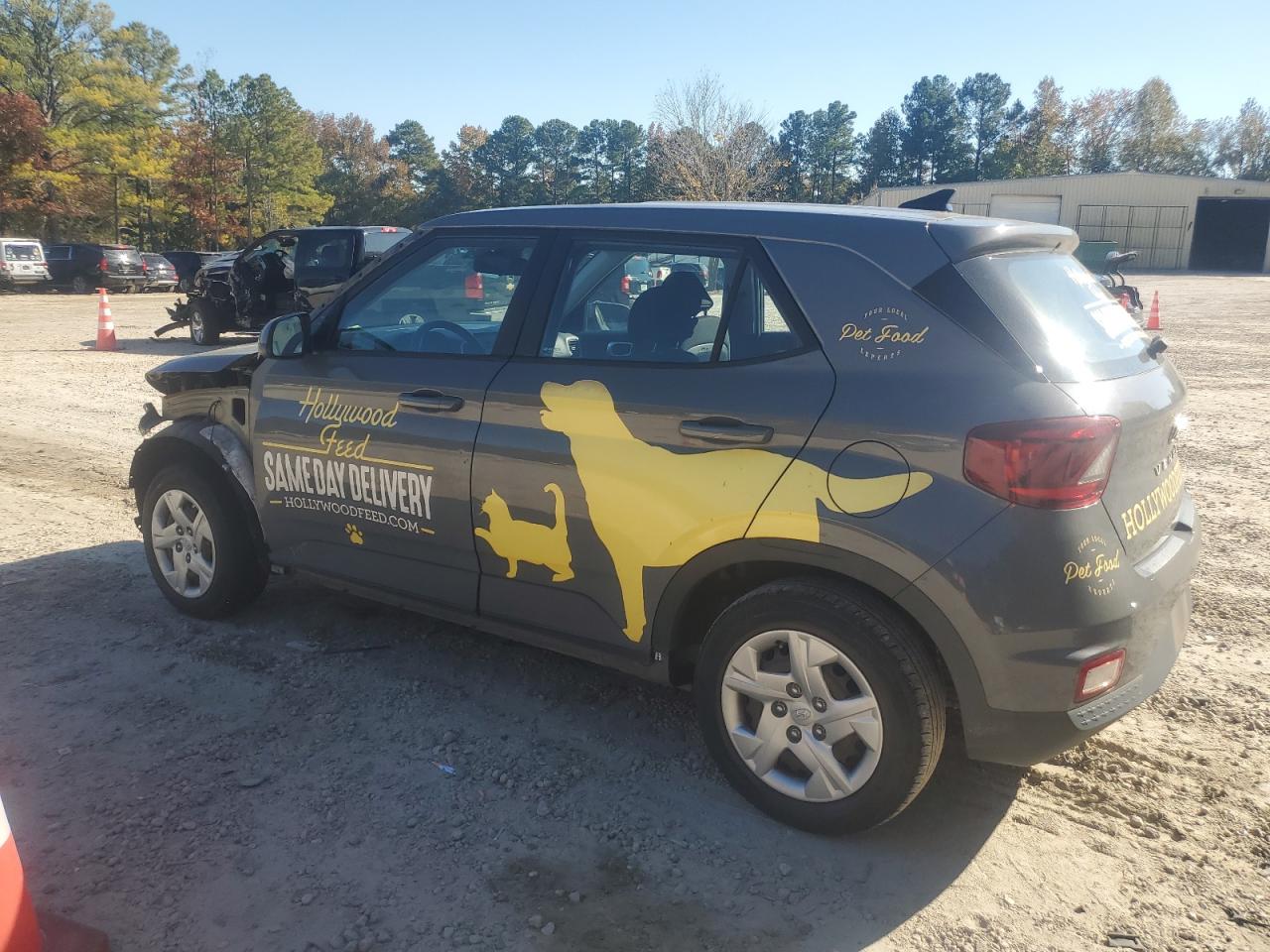 2020 Hyundai Venue - Image 2
