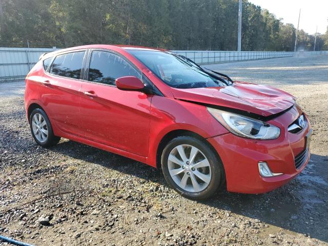  HYUNDAI ACCENT 2012 Красный