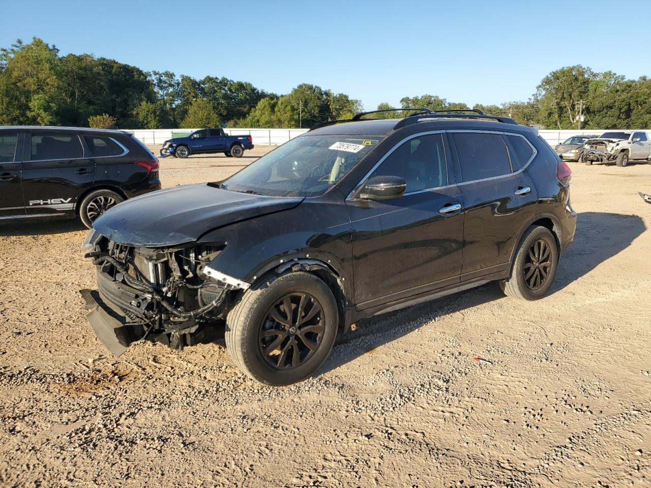 5N1AT2MT2JC755531 2018 NISSAN ROGUE - Image 1