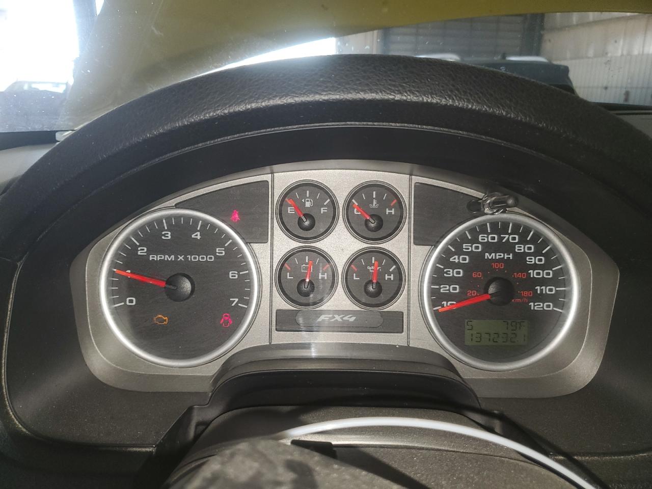 2004 Ford F-150 - Image 9