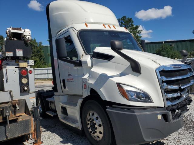 2021 Freightliner Cascadia 116 