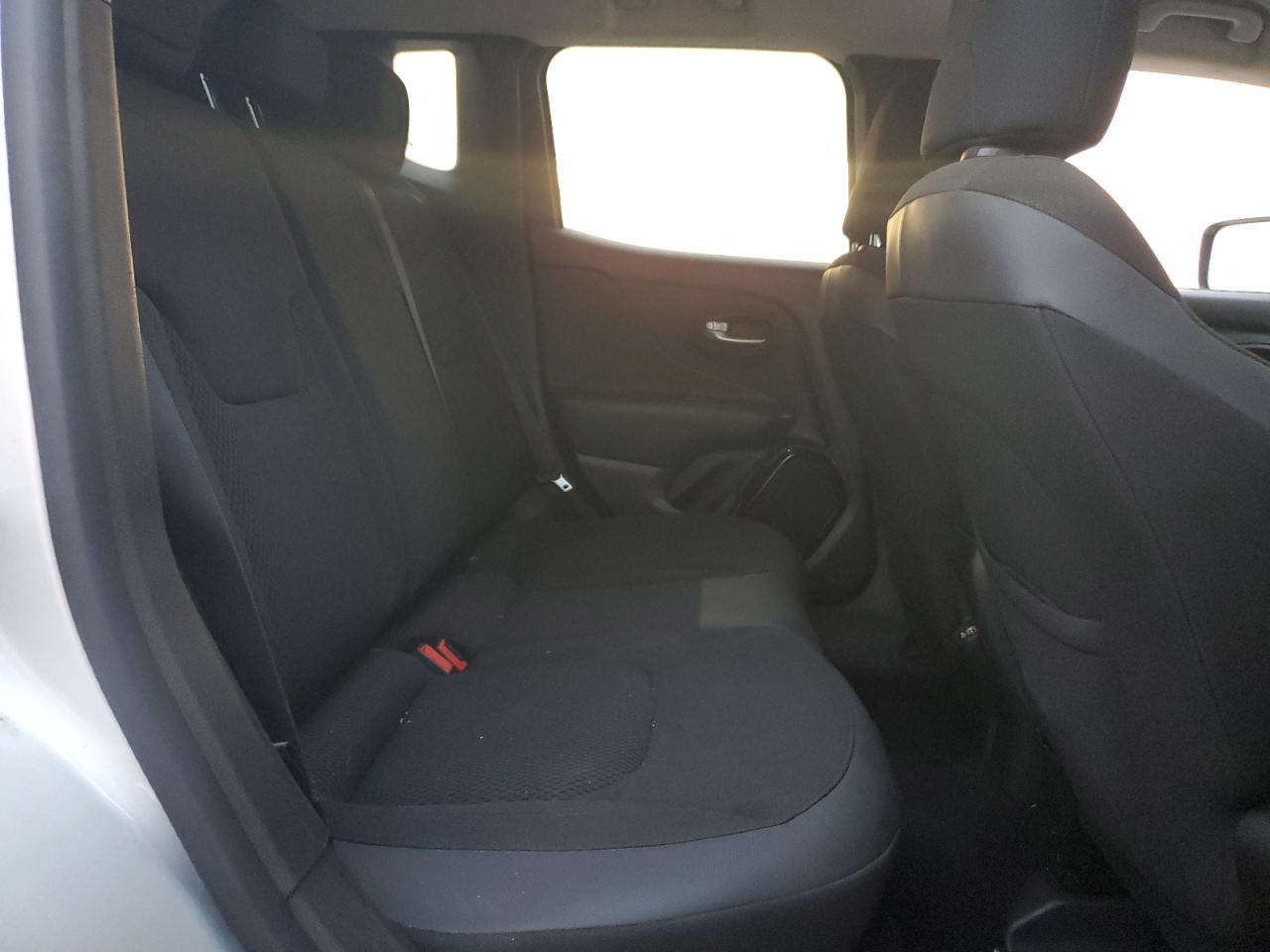 ZACCJABB3JPH39941 2018 Jeep Renegade Latitude