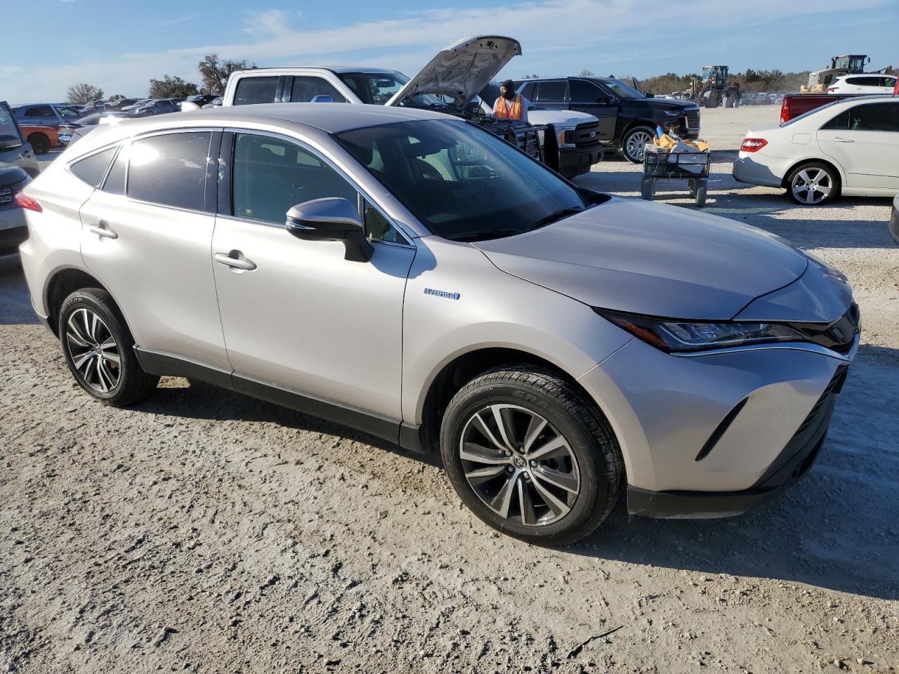 2021 Toyota Venza - Image 4