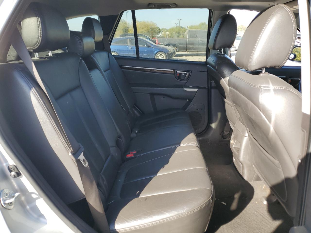 2011 Hyundai Santa Fe Limited VIN: 5XYZKDAG5BG039992 Lot: 74388534