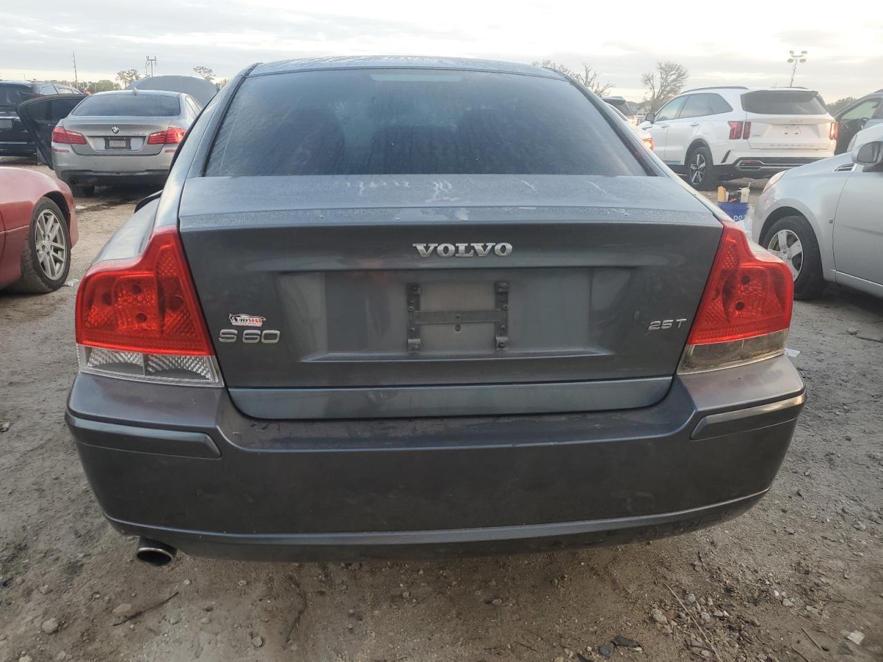 2007 Volvo S60 2.5T VIN: YV1RS592072619743 Lot: 76999984