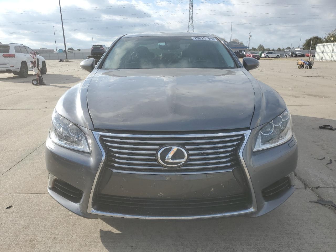 2014 Lexus LS - Image 5