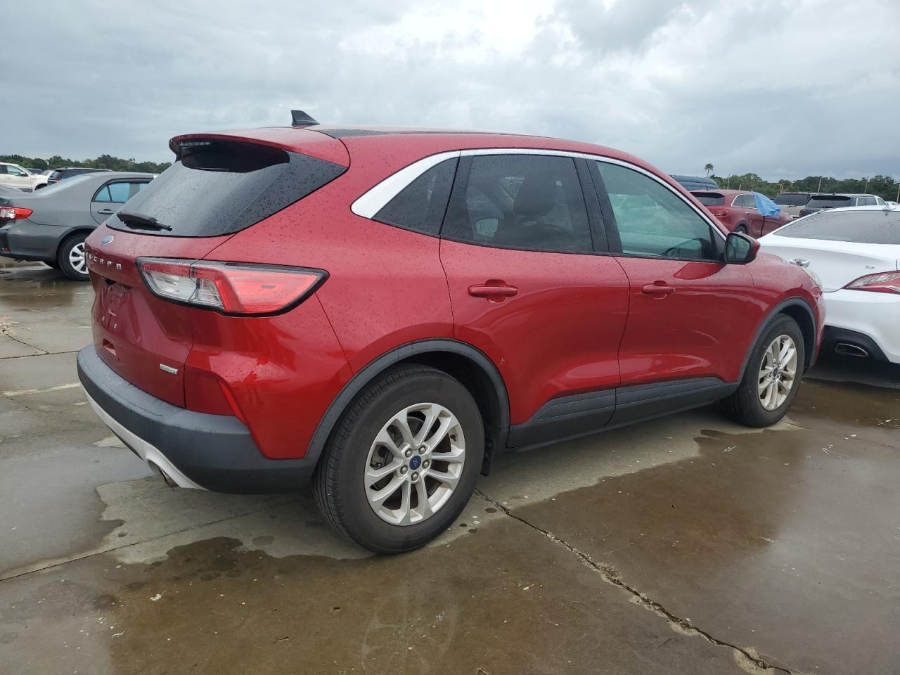 2020 Ford Escape - Image 3
